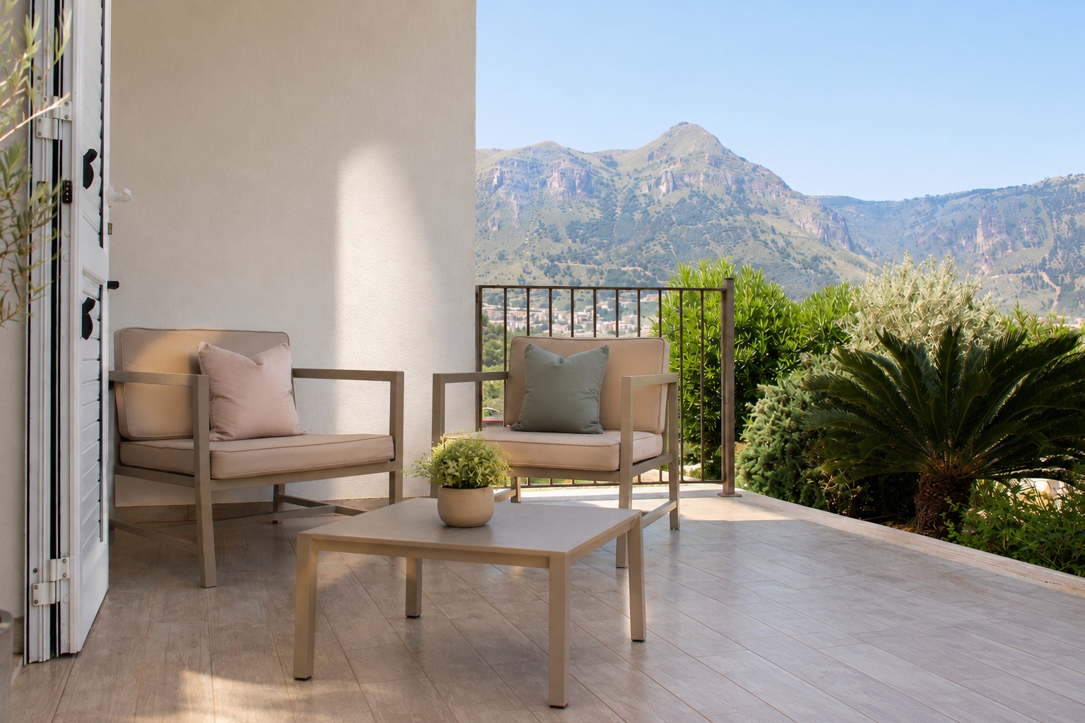 Private Terrasse des Superior-Zimmers mit Meerblick